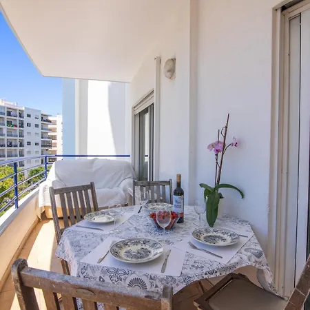 Rei Apartman